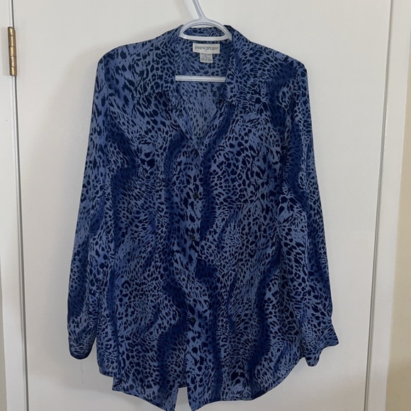 Principles VGUC semi sheer blue animal print button down blouse, size 13. Poly. - Picture 1 of 5